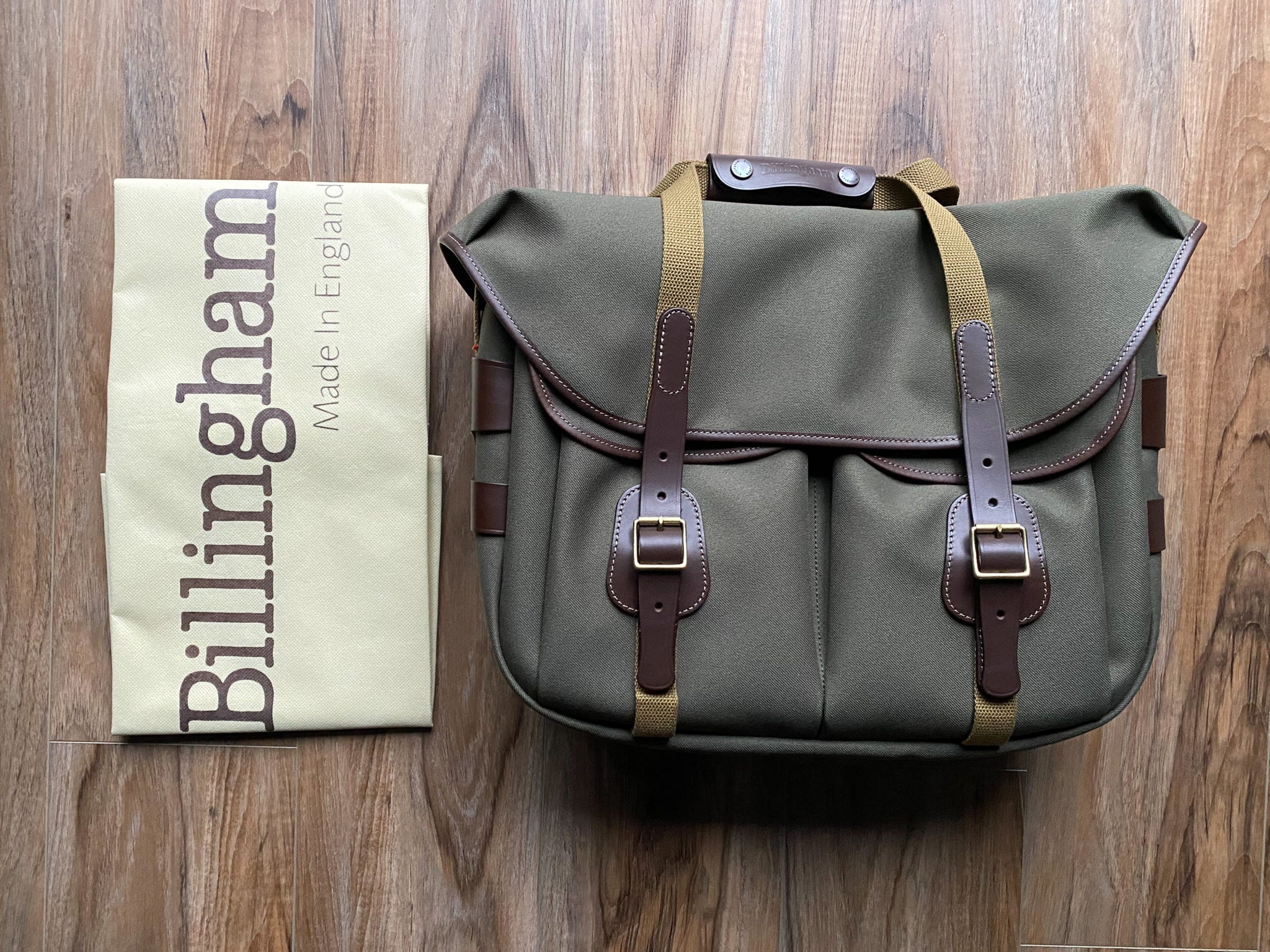 Beautiful. Functional. Billingham Hadley Large Pro Review