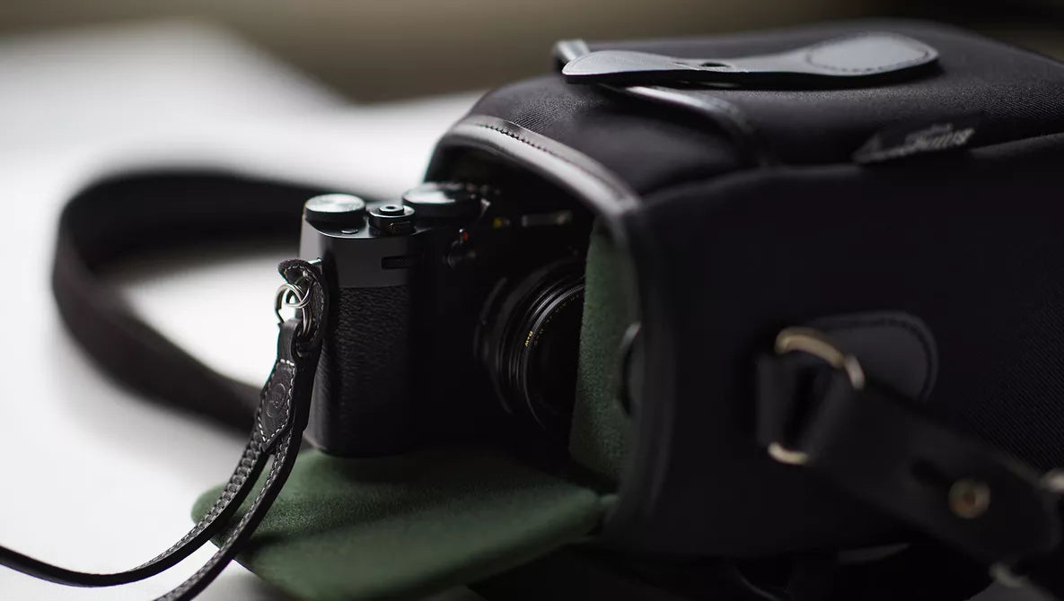 We Review the Billingham 72: A Perfect Match for your Everyday Carry?