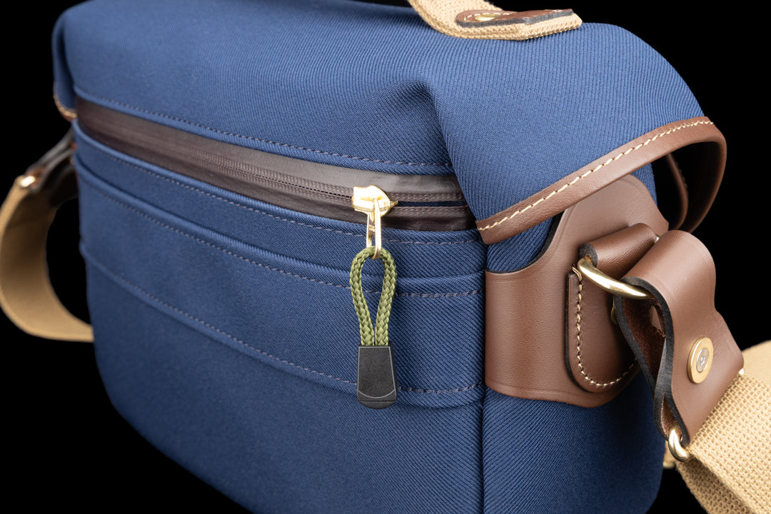 Hadley Small Pro Navy FibreNyte Chocolate Leather