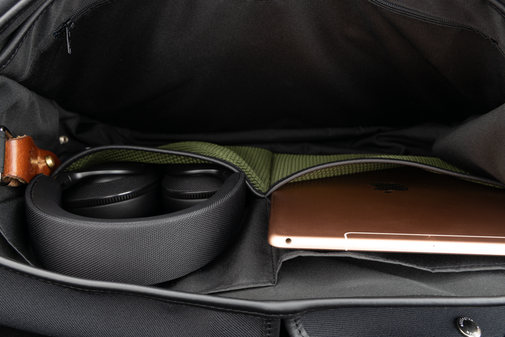 Inside Black FibreNyte Black Leather Icon