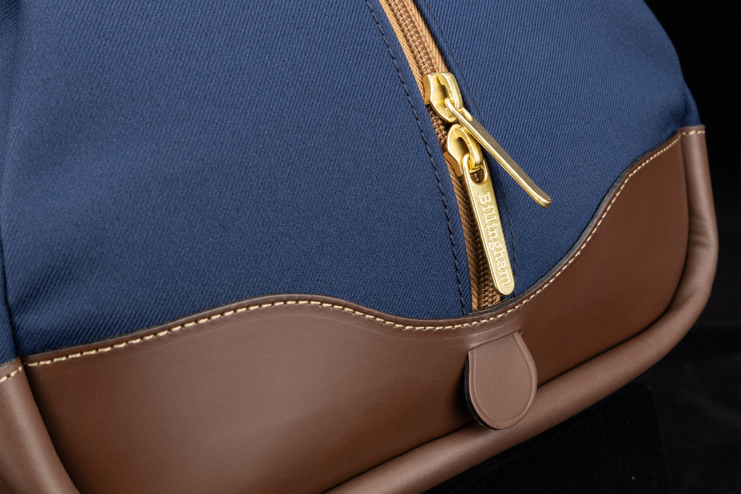 Overnighter Navy FibreNyte Chocolate Leather Zip